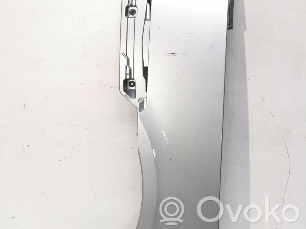 Citroen C8 Spārns 