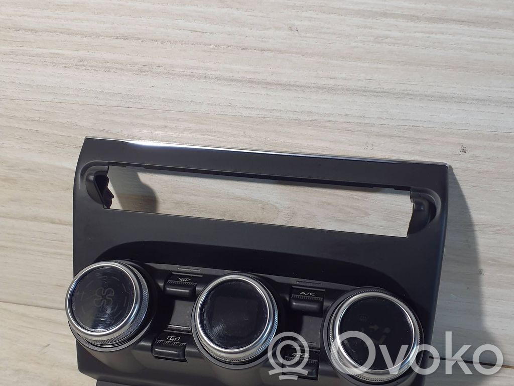 Renault Clio V Climate control unit 