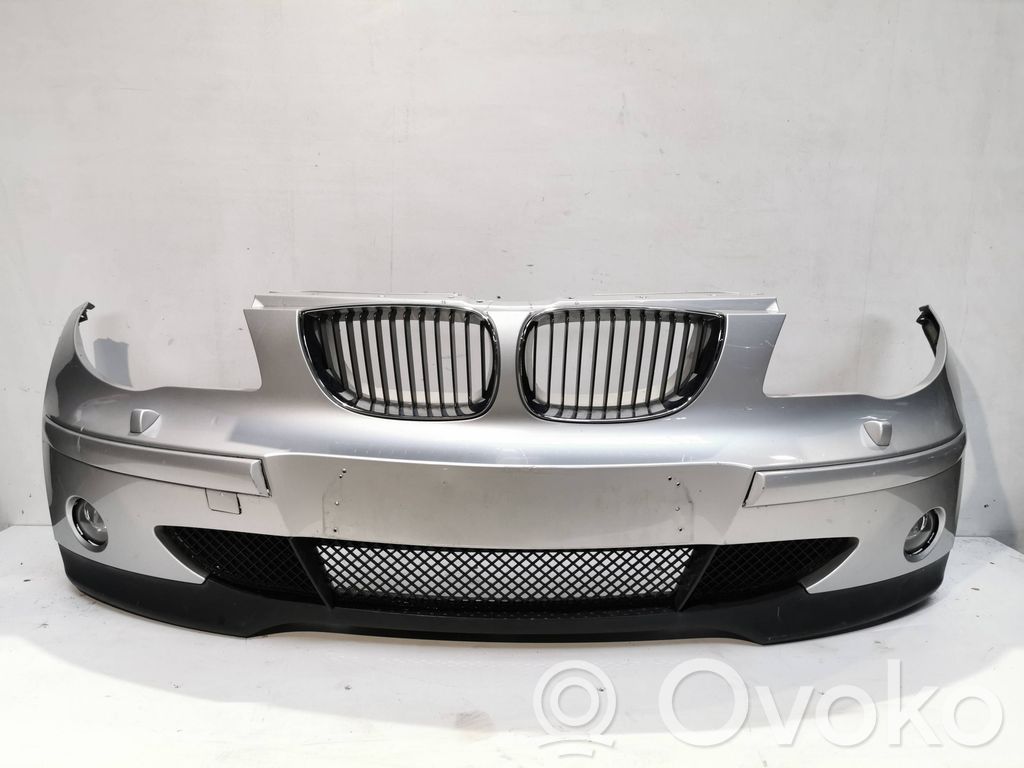 BMW 1 E81 E87 Priekinis bamperis 