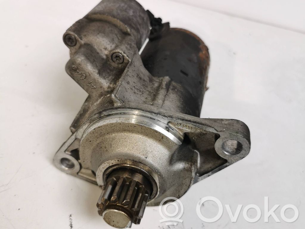 Volkswagen Golf VI Motor de arranque 
