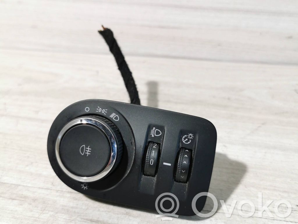 Opel Meriva B Light switch 