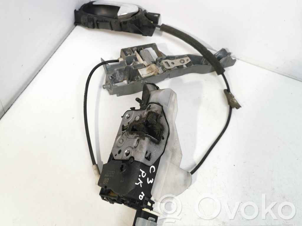 Citroen C3 Priekšpusē slēdzene 