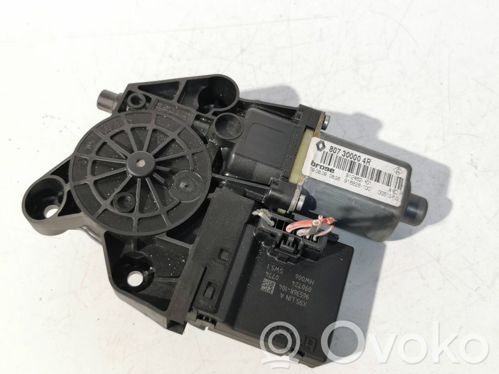 Renault Megane III Silnik regulatora szyby drzwi przednich 