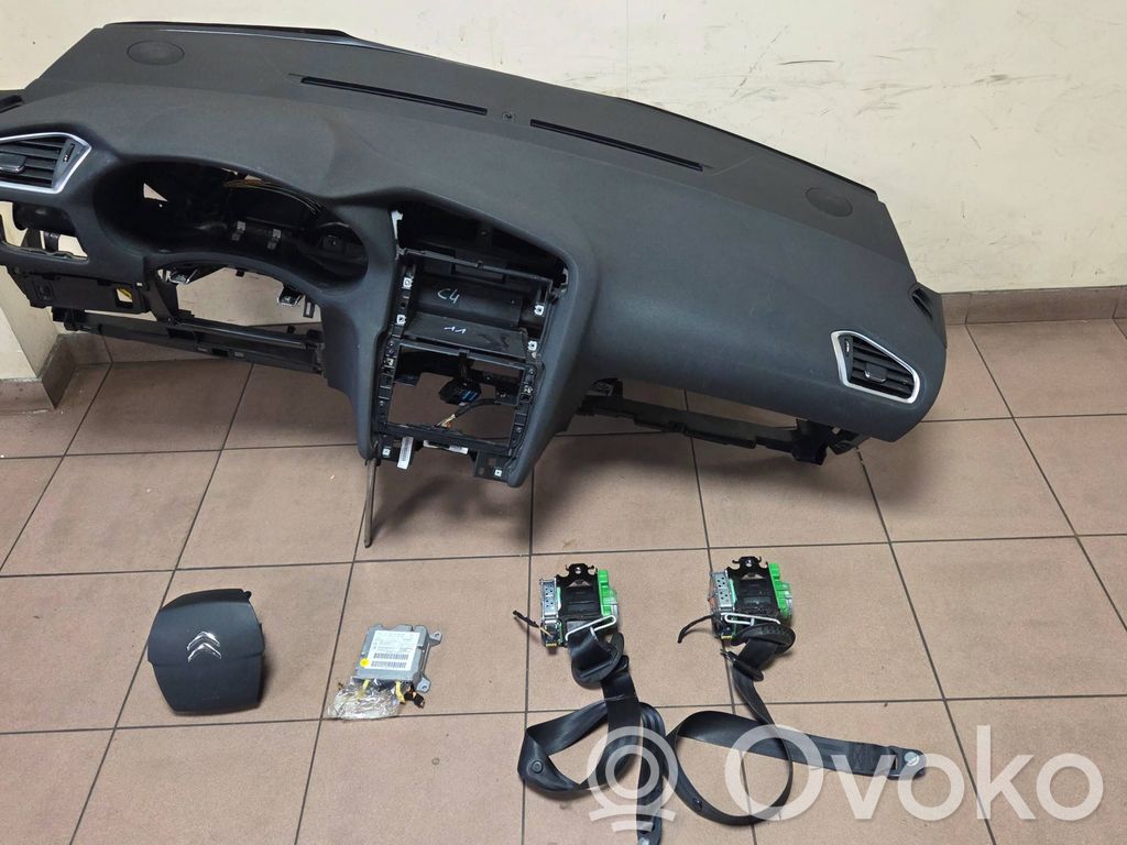 Citroen C4 II Airbag set with panel 