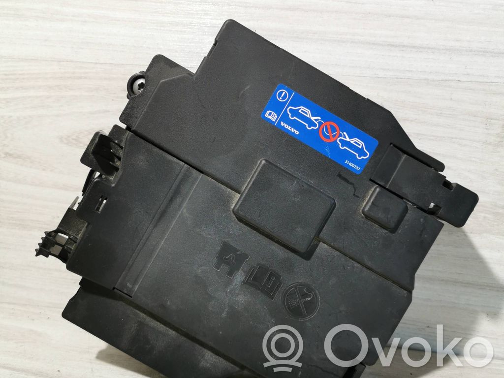 Volvo XC40 Juego de caja de fusibles 