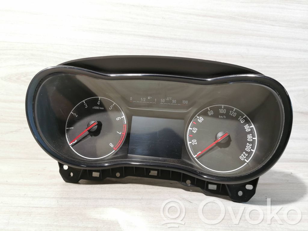 Opel Corsa E Speedometer (instrument cluster) 