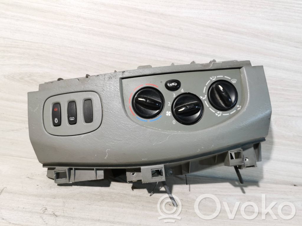 Renault Trafic II (X83) Climate control unit 