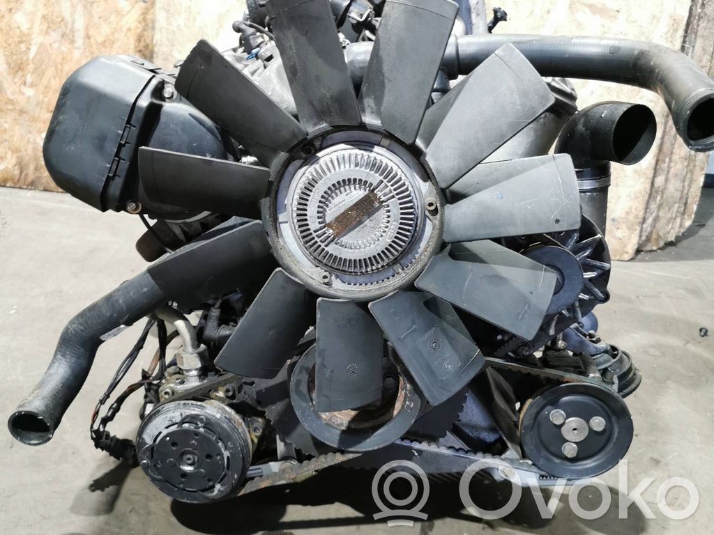 BMW 7 E32 Engine 
