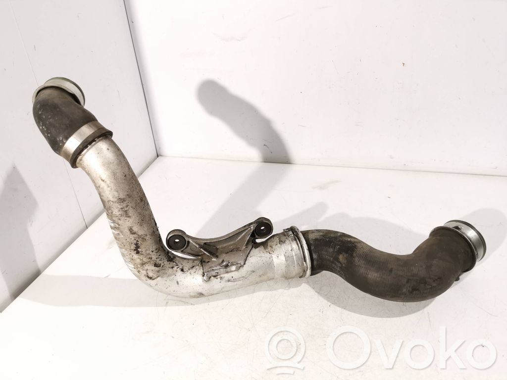 Volkswagen Golf V Manguera/tubo del intercooler 