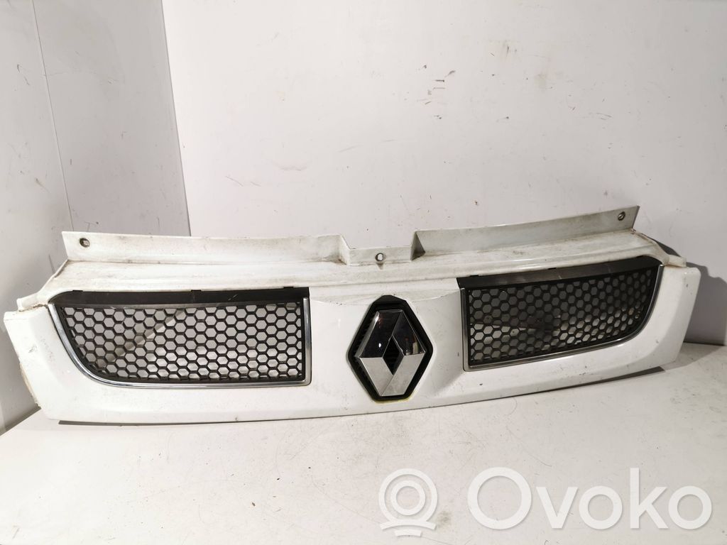 Renault Trafic II (X83) Front bumper upper radiator grill 