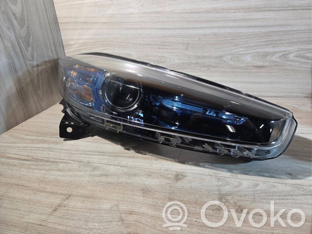 Renault Zoe Lampa przednia 