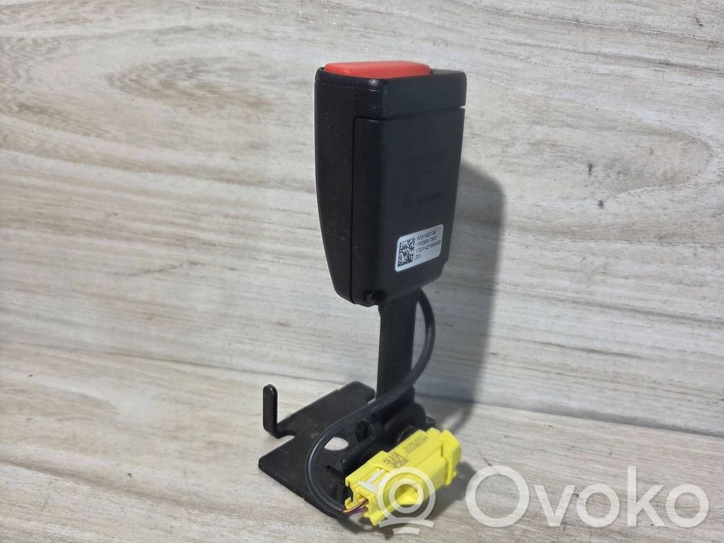 Volvo XC40 Hebilla del cinturón de seguridad trasero 