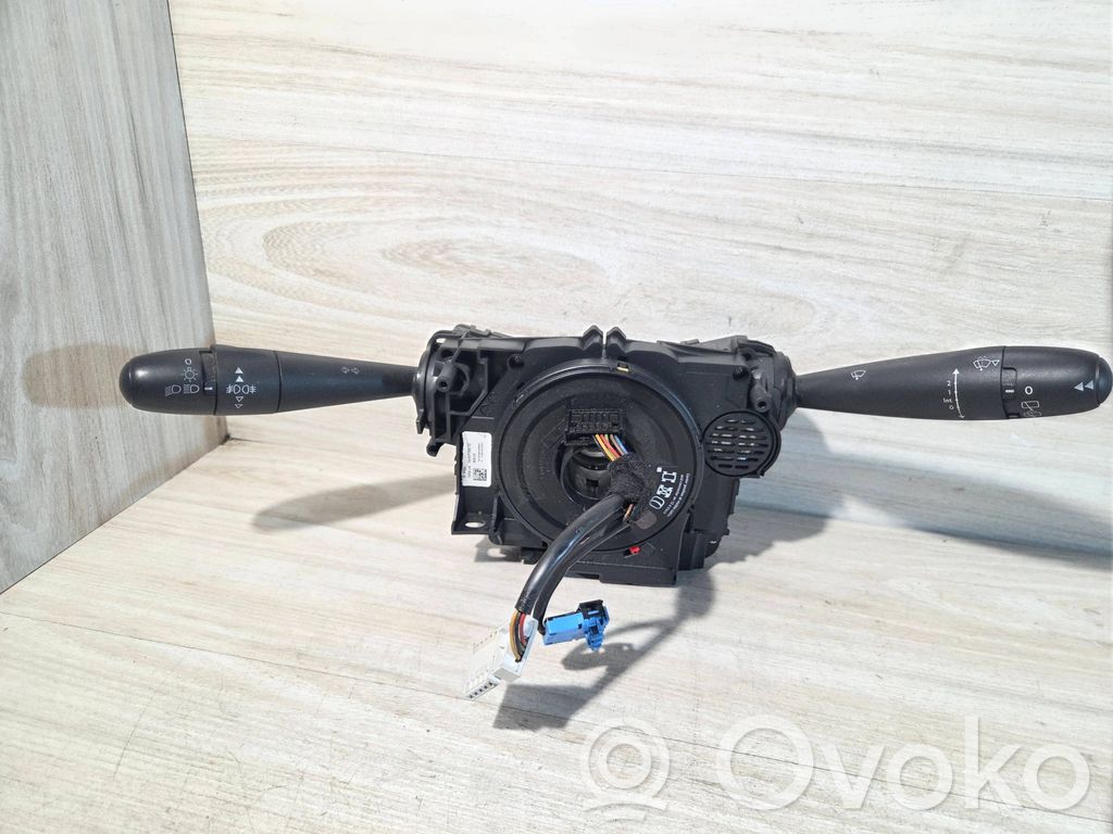 Citroen C4 II Interruptor/palanca de limpiador de luz de giro 