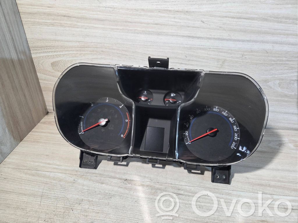 Chevrolet Orlando Spidometrs (instrumentu panelī) 