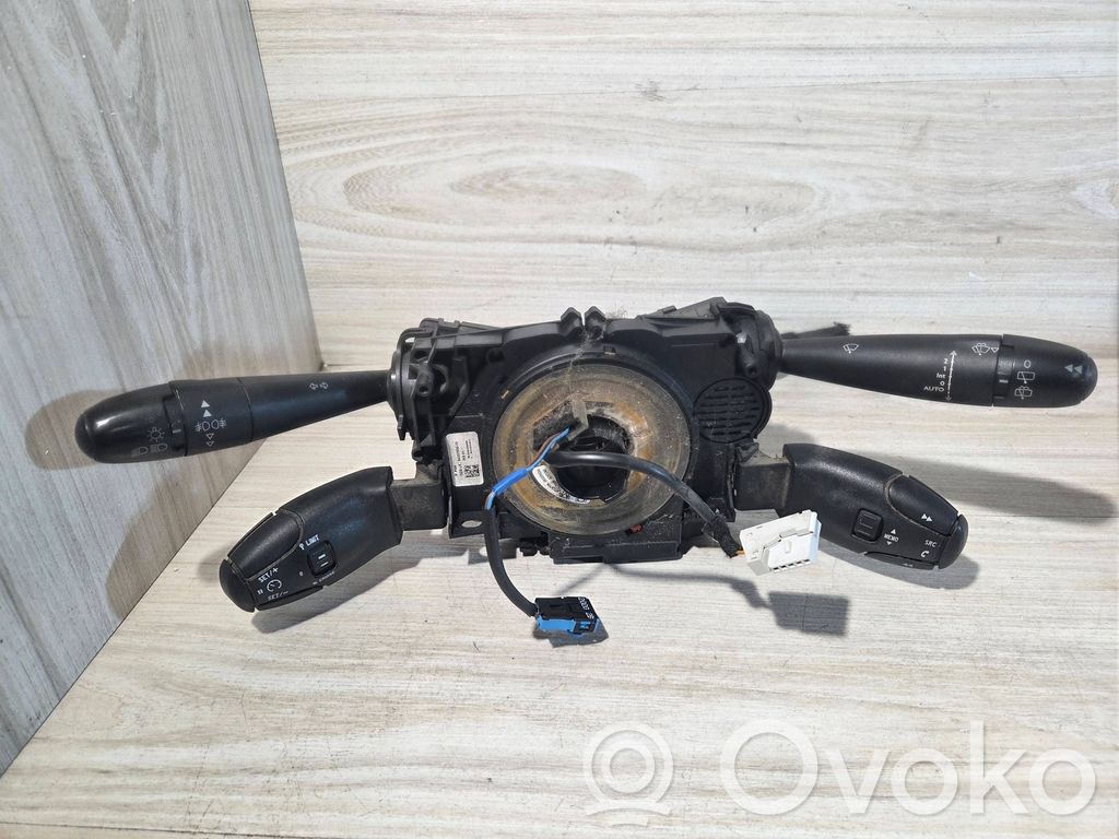 Peugeot 5008 Bloc semnalizator și ștergător parbriz 
