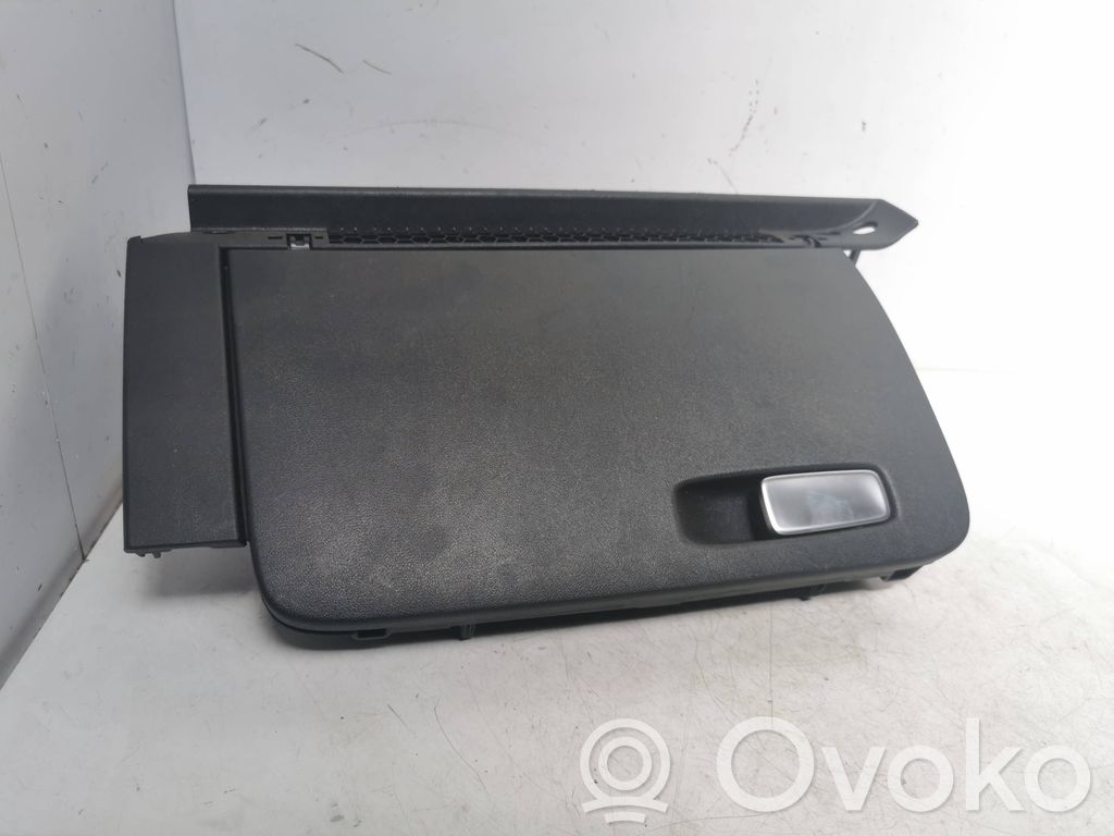 Audi A1 Glove box set 