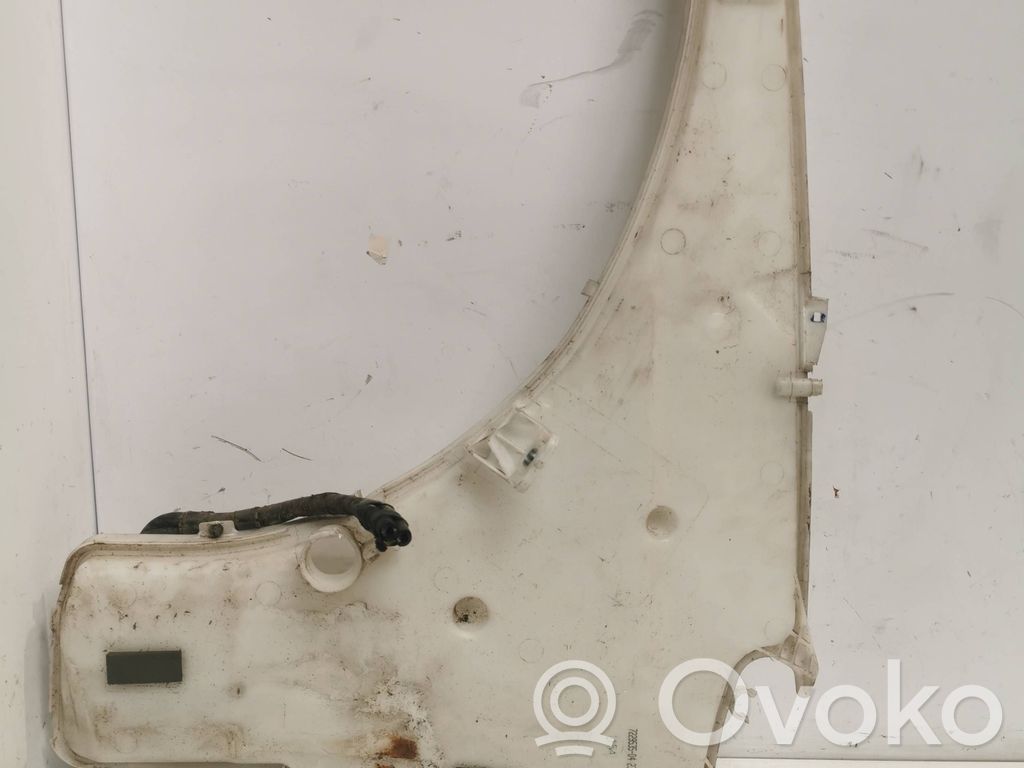 BMW 1 E81 E87 Logu šķidruma tvertne 