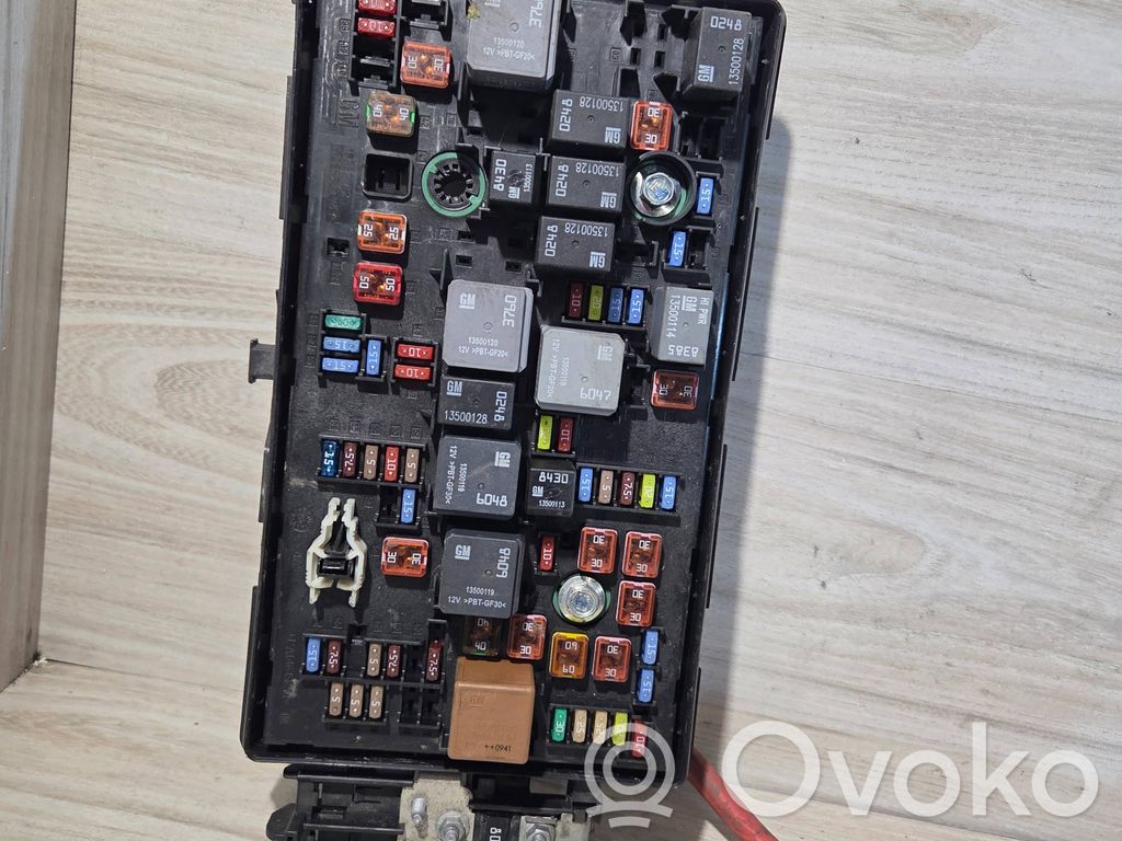 Opel Insignia A Módulo de fusible 