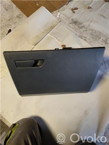 Glove box   DNU,5F1857095