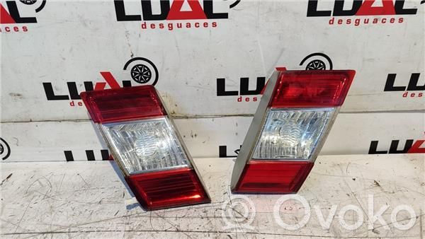 Lámpara de faros/luces traseros