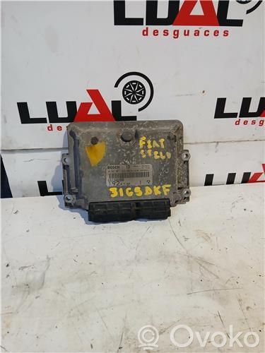 Блок управления двигателем ECU