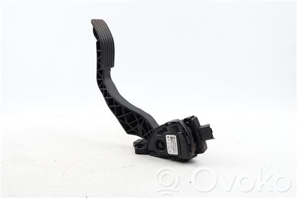 Accelerator throttle pedal   9682805780