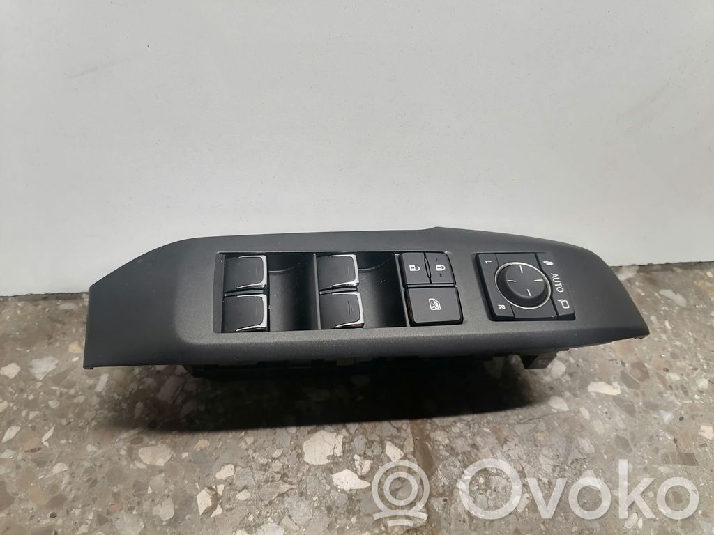Lexus NX Electric window control switch 