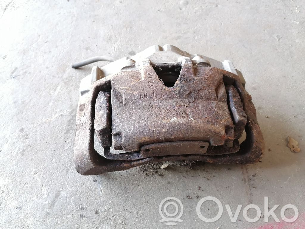 Volvo V70 Etujarrusatula 