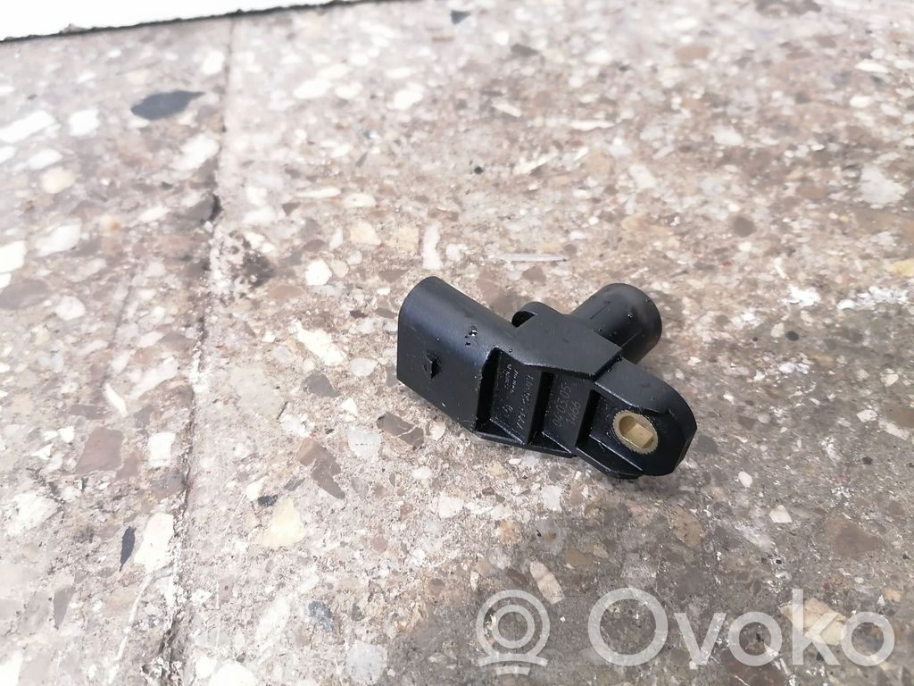 BMW 7 E65 E66 Camshaft speed sensor 
