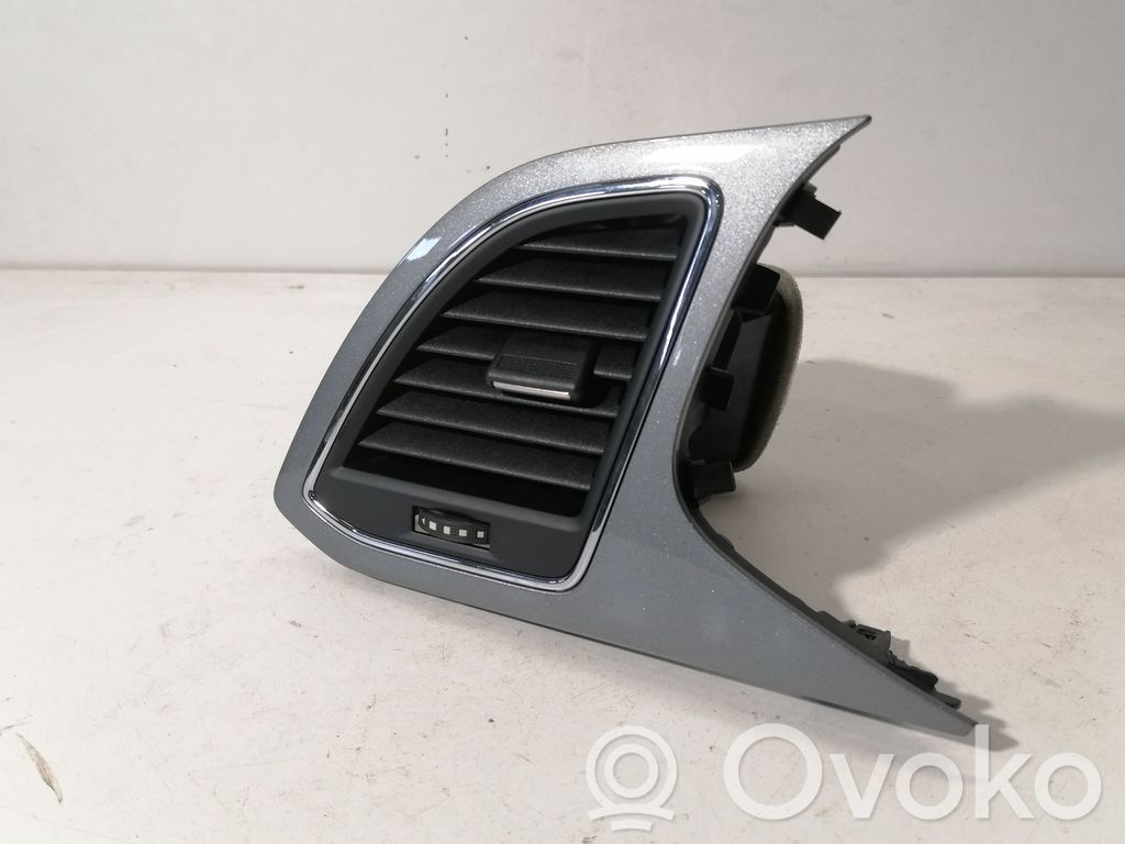 Seat Leon (5F) Dashboard side air vent grill/cover trim 