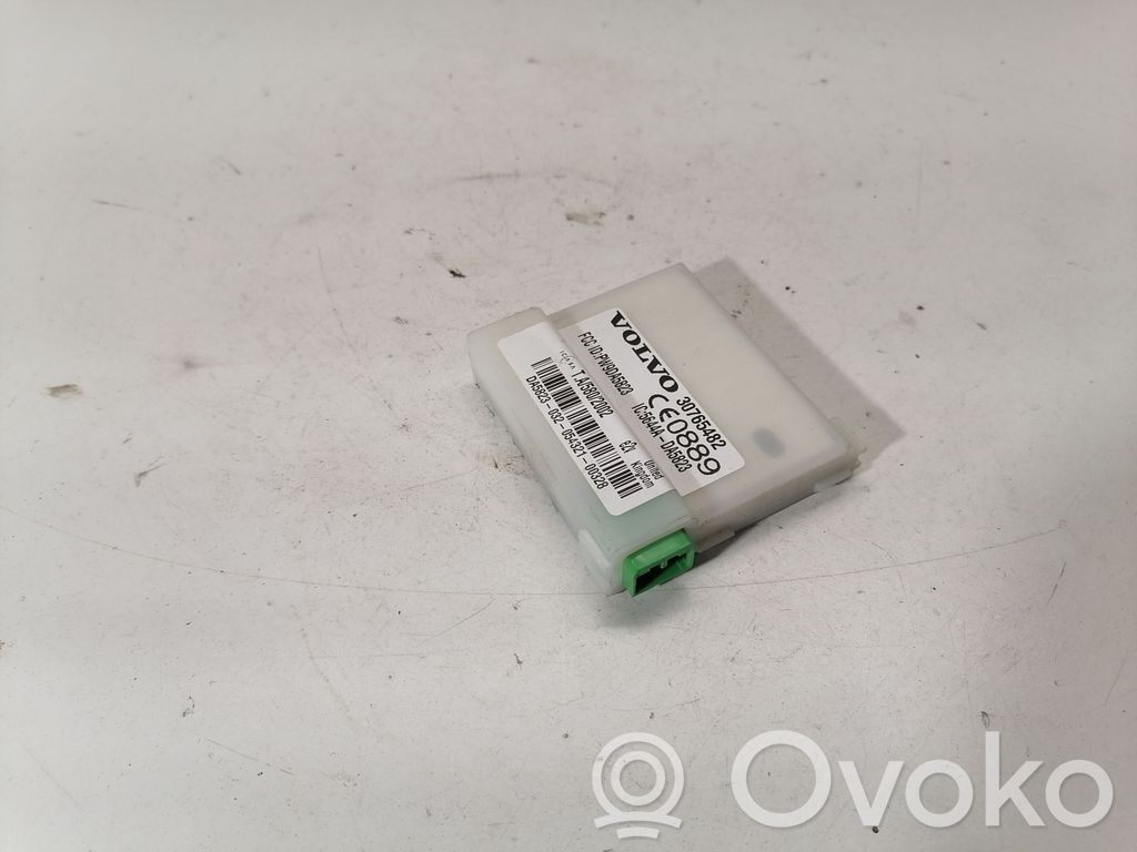Volvo V70 Alarm control unit/module 