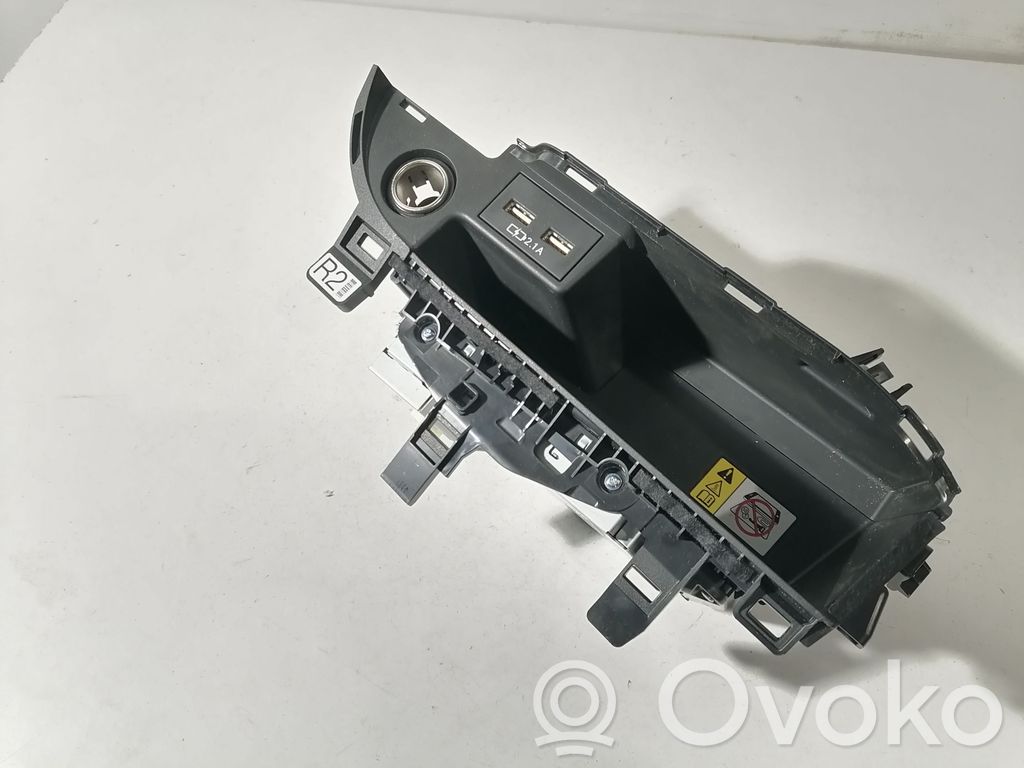 Lexus RX 450H Other devices 