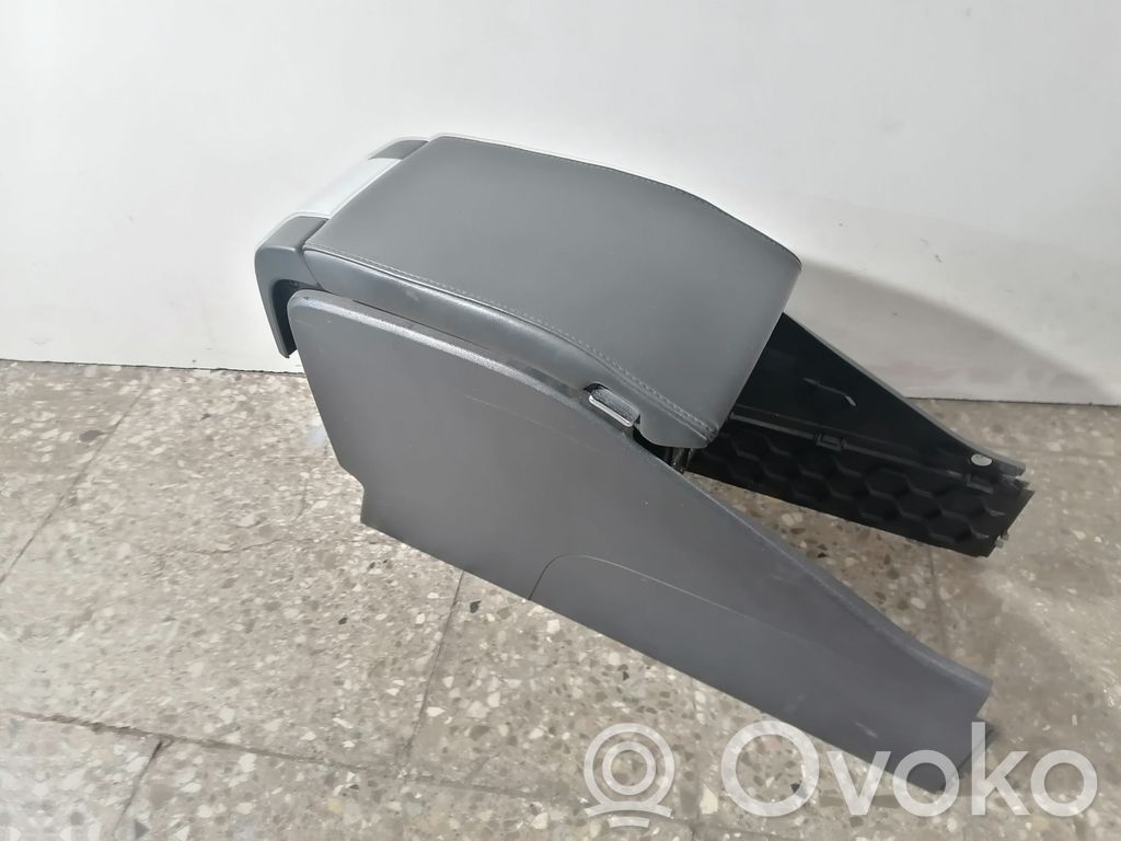 Volvo S80 Armrest 