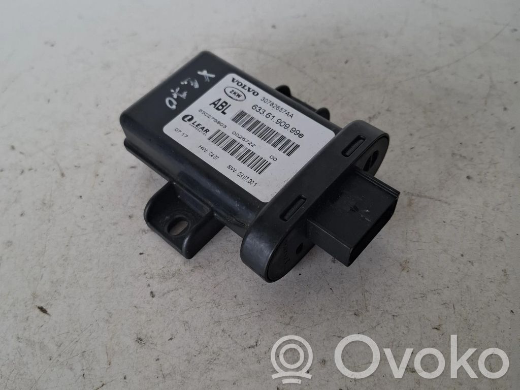 Volvo XC70 Light module LCM 