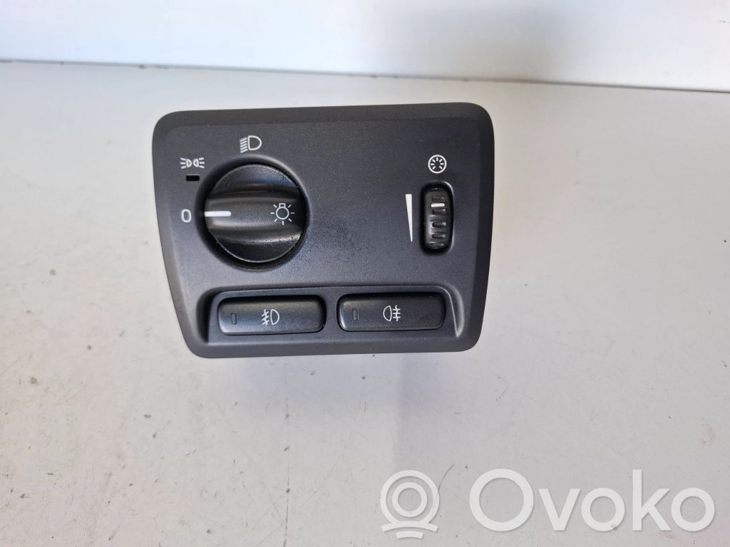 Volvo XC70 Light switch 