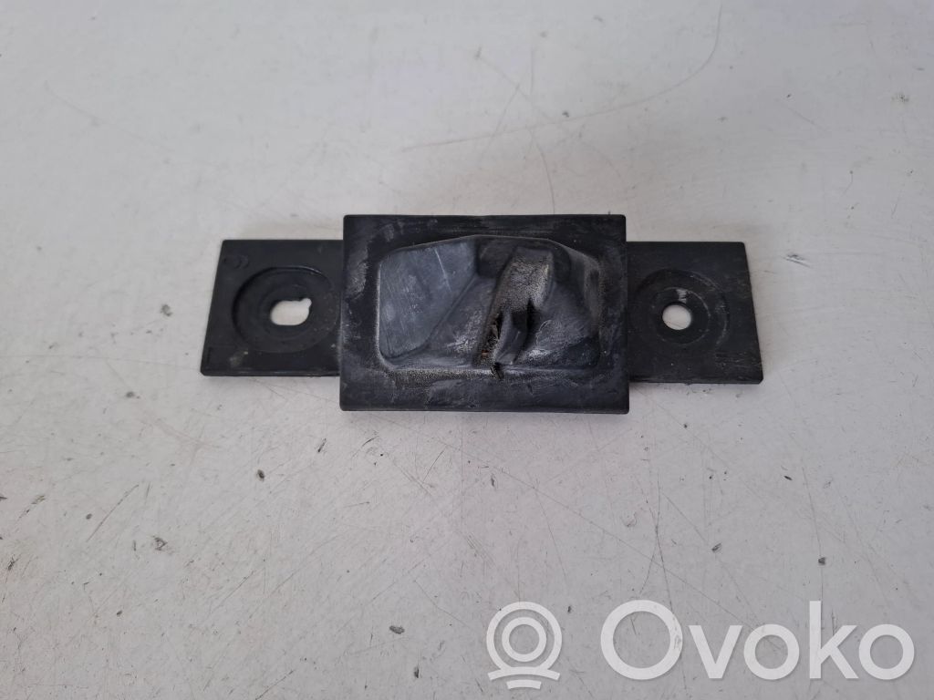 Lexus NX Tailgate/trunk/boot lid buffer 