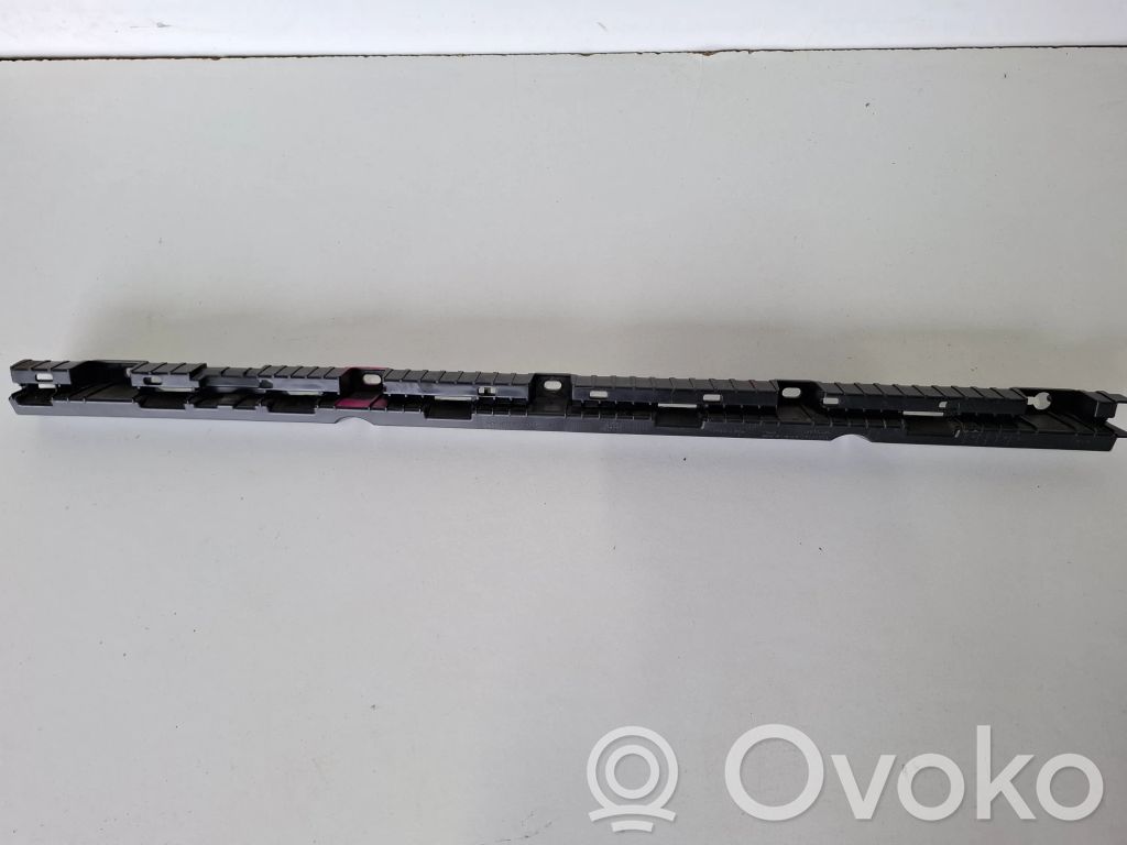 Volvo XC90 Sill supporting ledge 