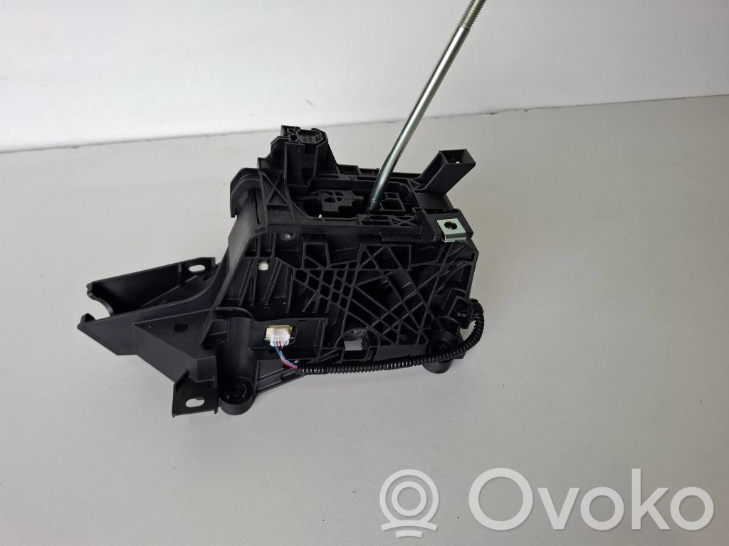 Lexus NX Gear shifter/selector 