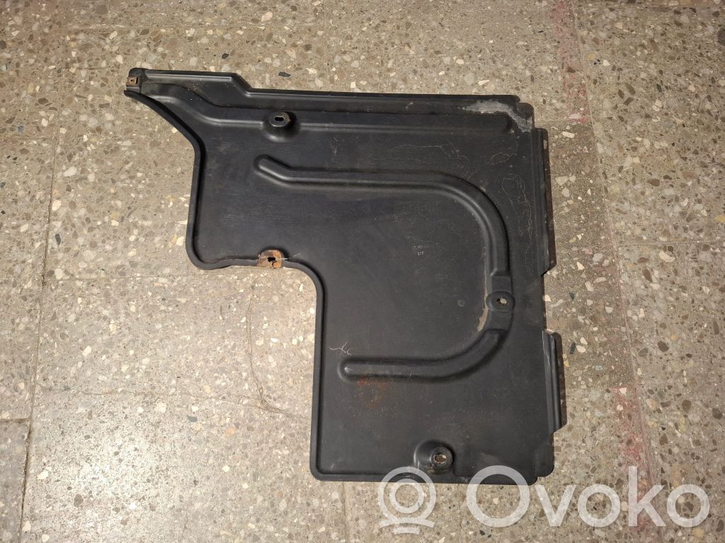 BMW 7 E65 E66 Alustan takasuoja välipohja 