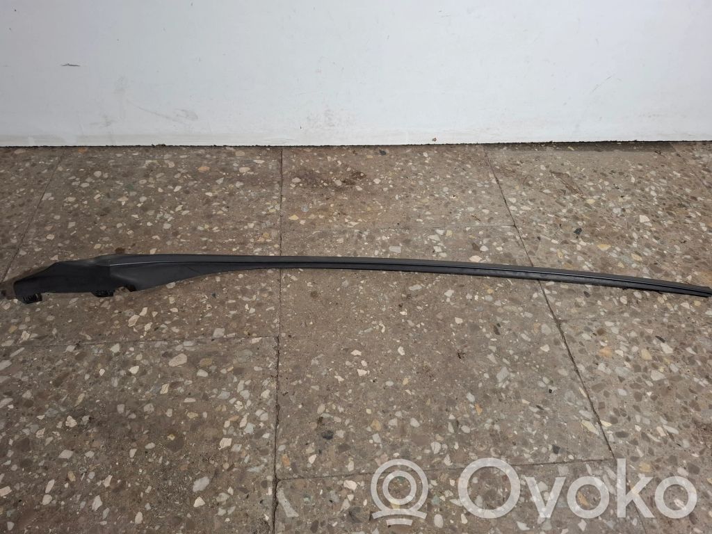 Volvo V60 Windshield trim 