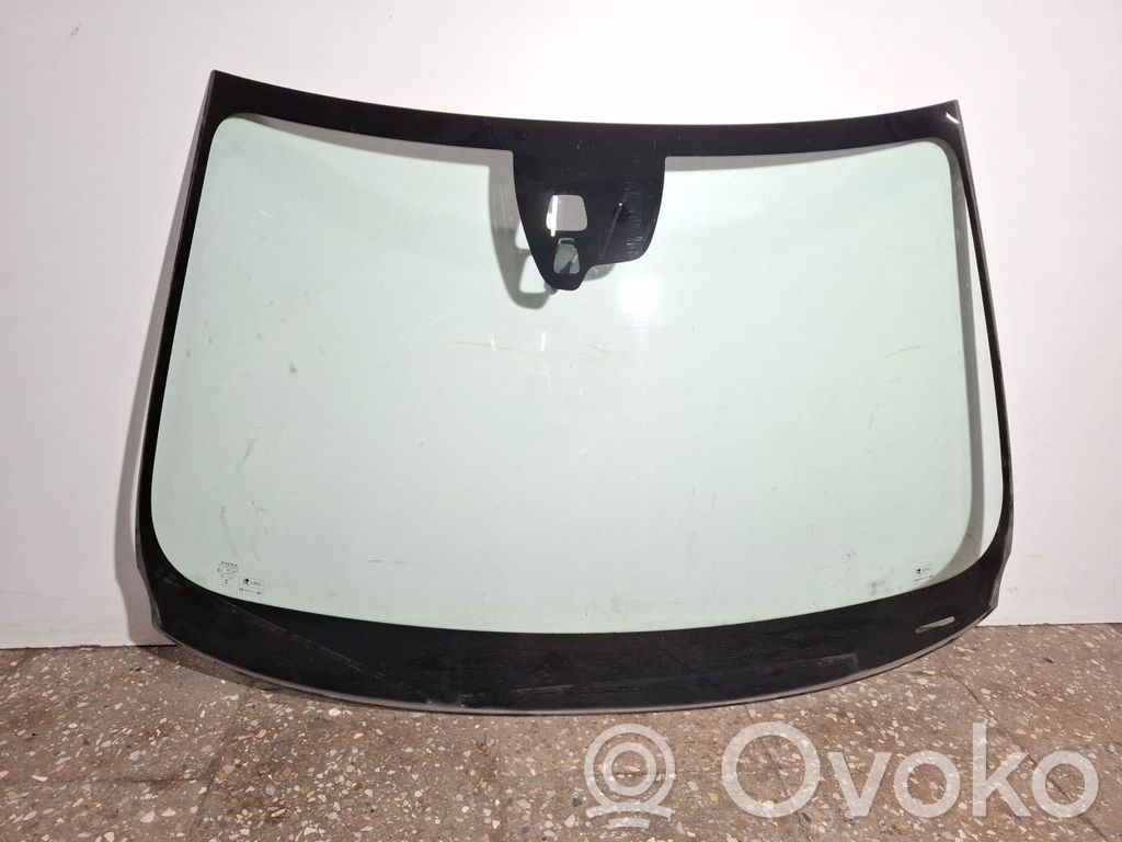 Volvo V60 Front windscreen/windshield window 