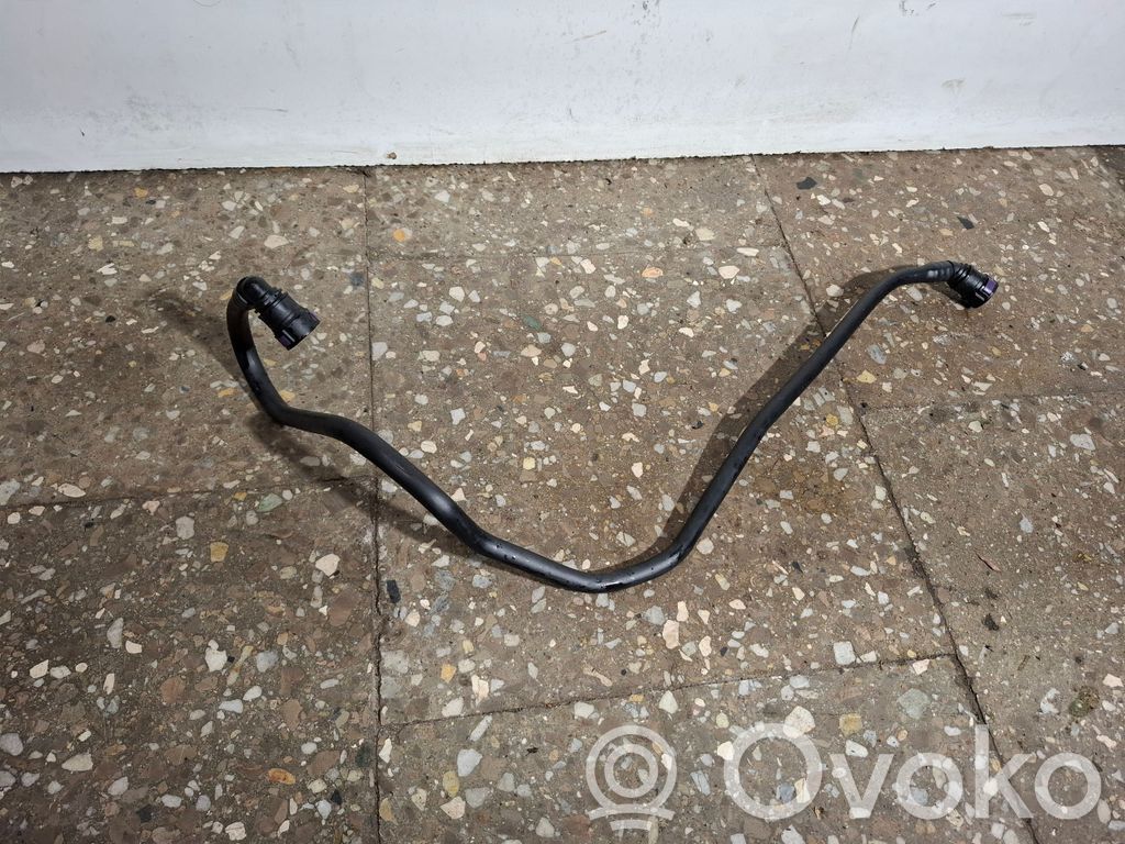 Volvo V60 Engine coolant pipe/hose 