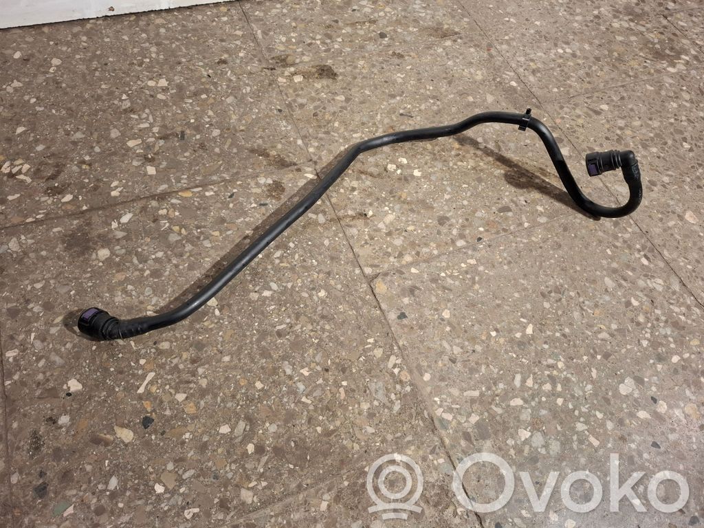 Volvo V60 Engine coolant pipe/hose 