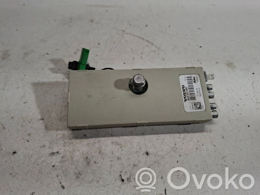 Volvo XC60 Antenos stiprintuvas 