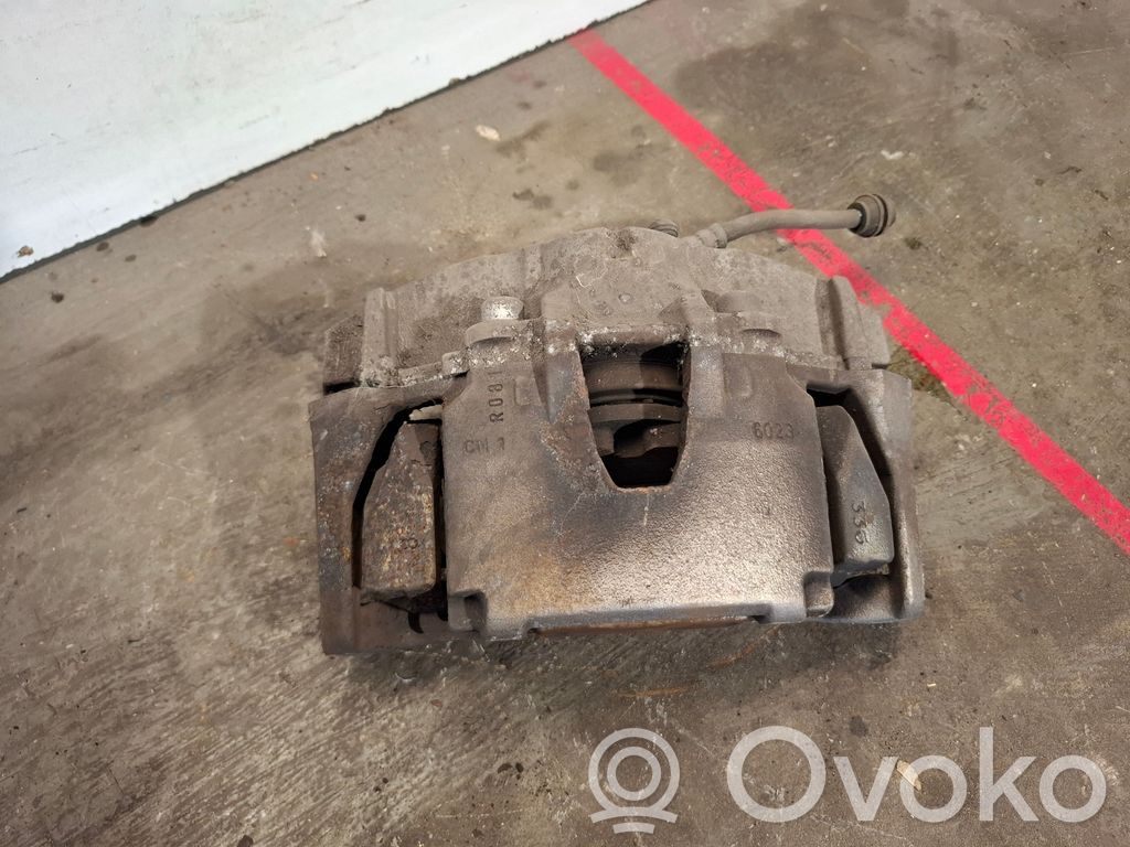 Volvo V60 Etujarrusatula 