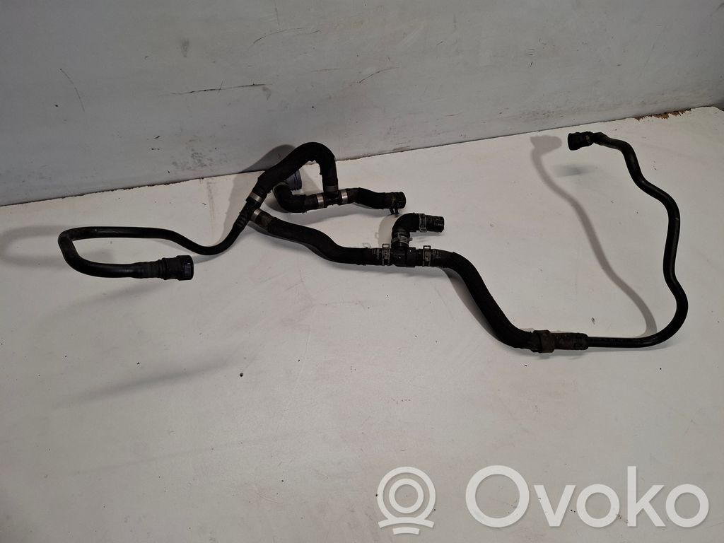 Volvo V60 Engine coolant pipe/hose 