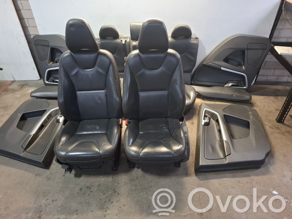 Interior set