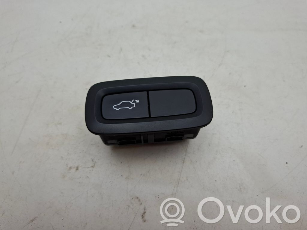Volvo V60 Tailgate/boot open switch button 