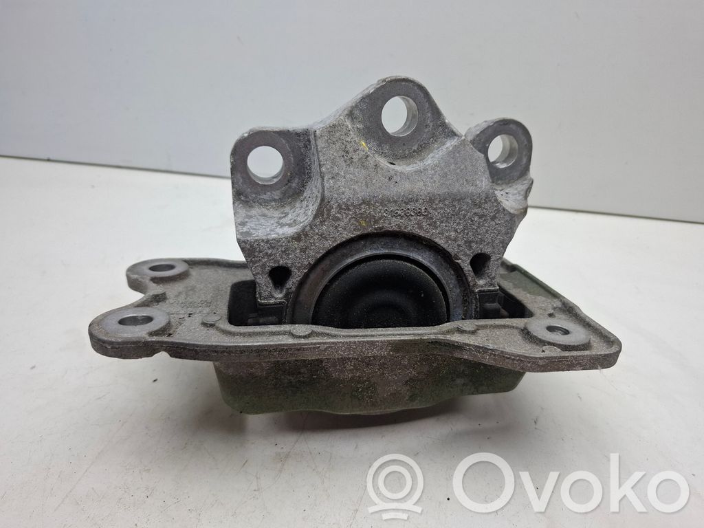 Engine mount bracket   31686886