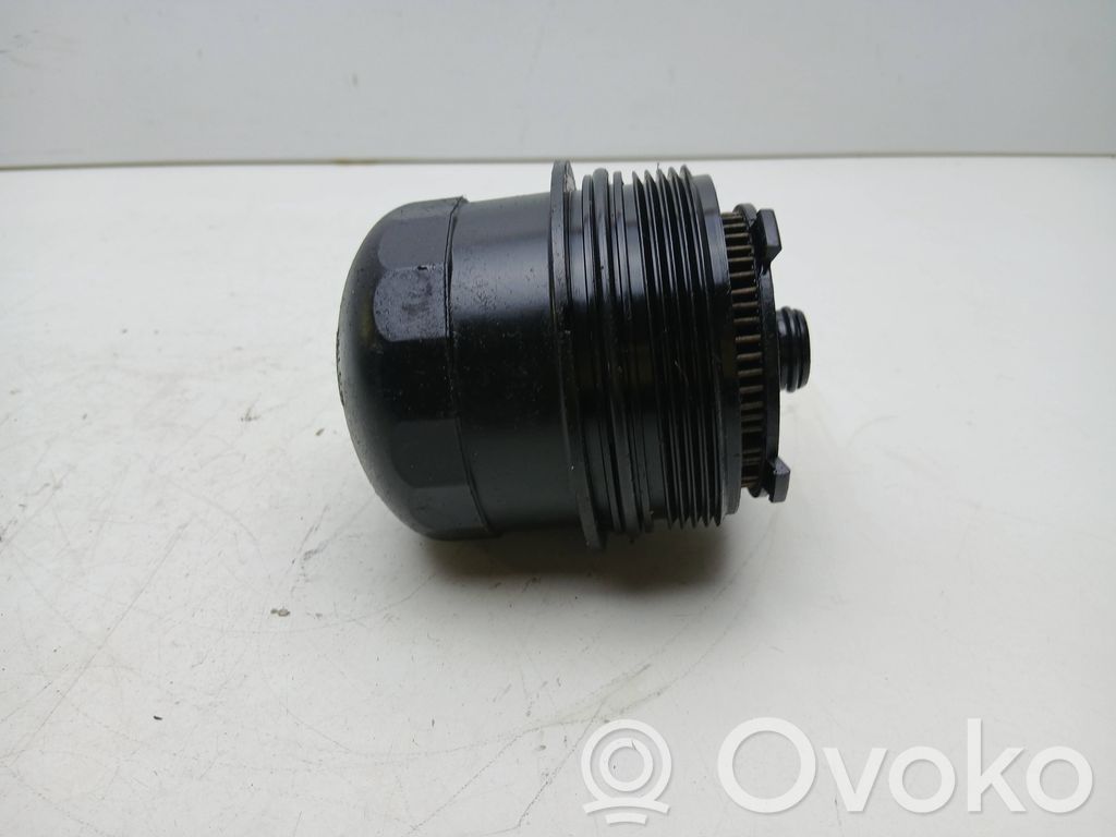 Volvo V60 Mocowanie / uchwyt filtra oleju 